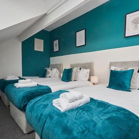 Large House Close To Leeds - Ideal For Groups Exteriér fotografie