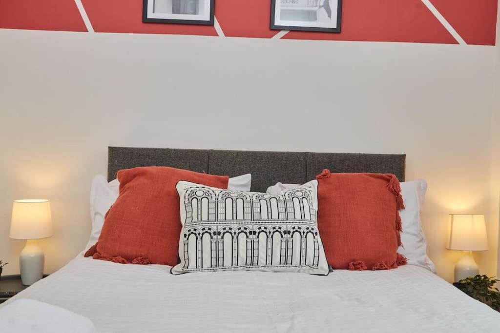 Large House Close To Leeds - Ideal For Groups Exteriér fotografie