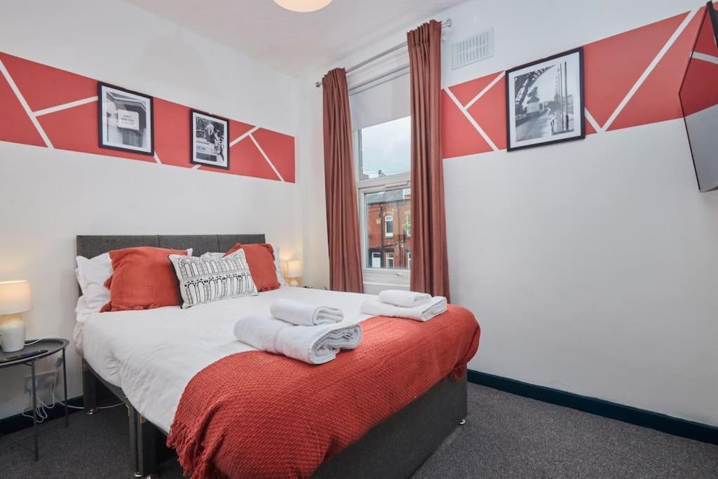 Large House Close To Leeds - Ideal For Groups Exteriér fotografie